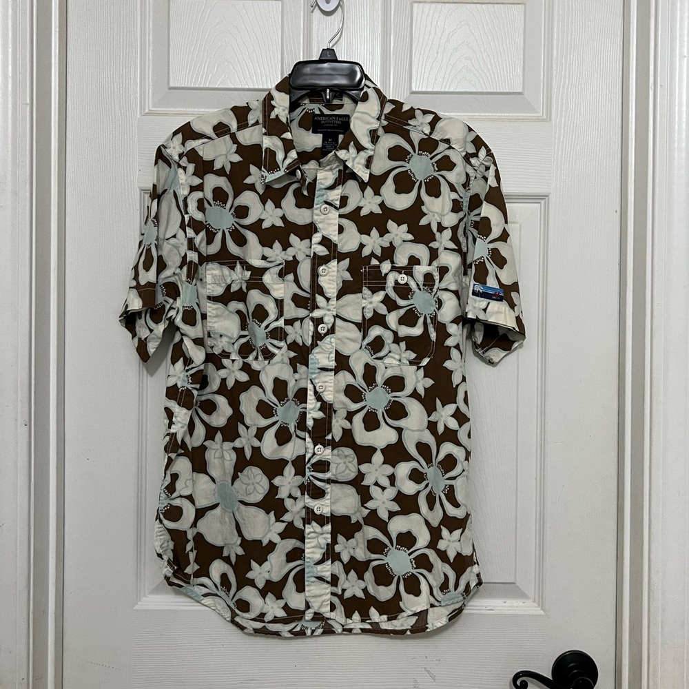 Men’s American Eagle Hawaiin shirt Size M